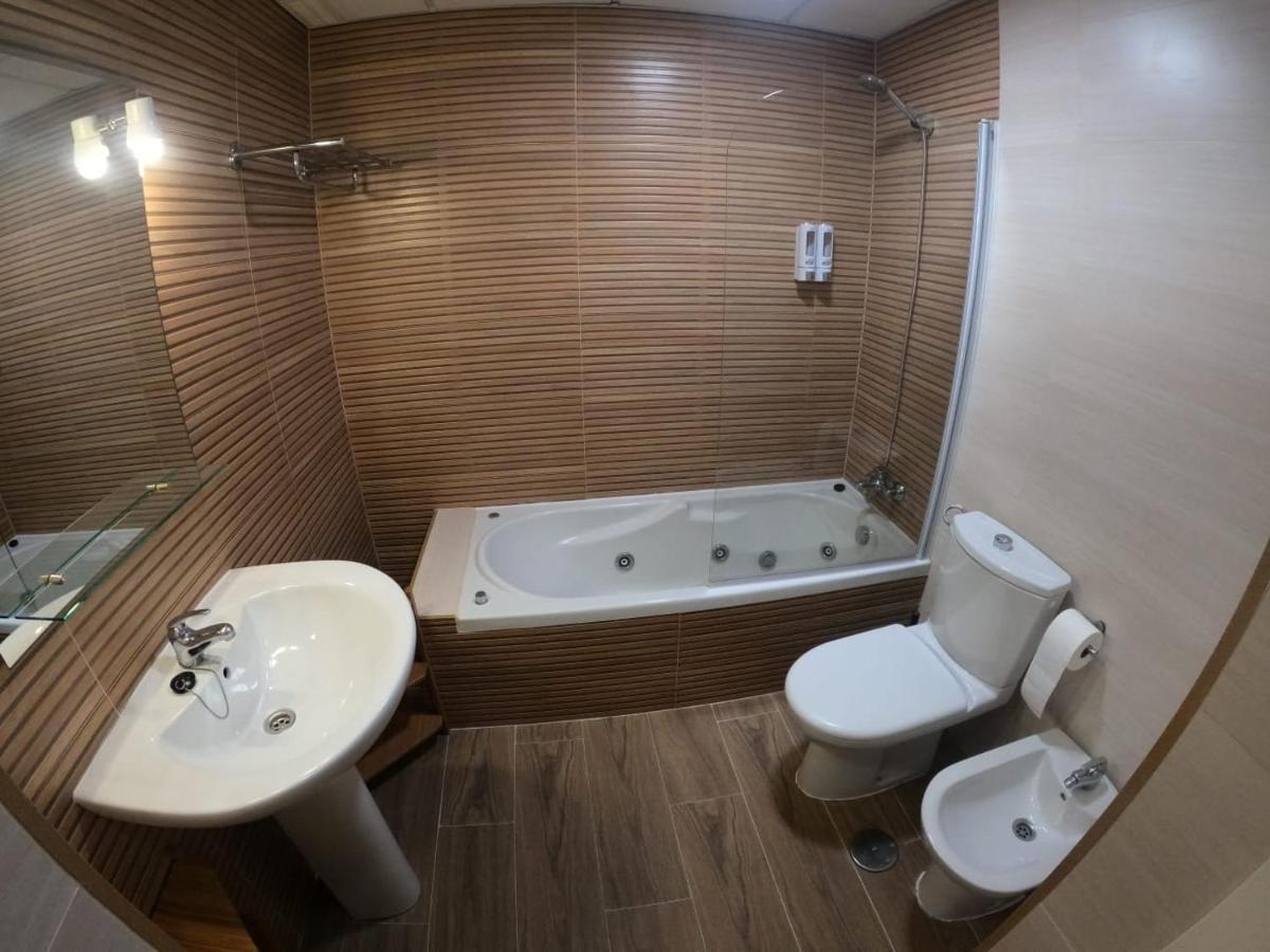Faro12 Playa & Piscina & Parking Privado Apartamento Benalmádena Exterior foto